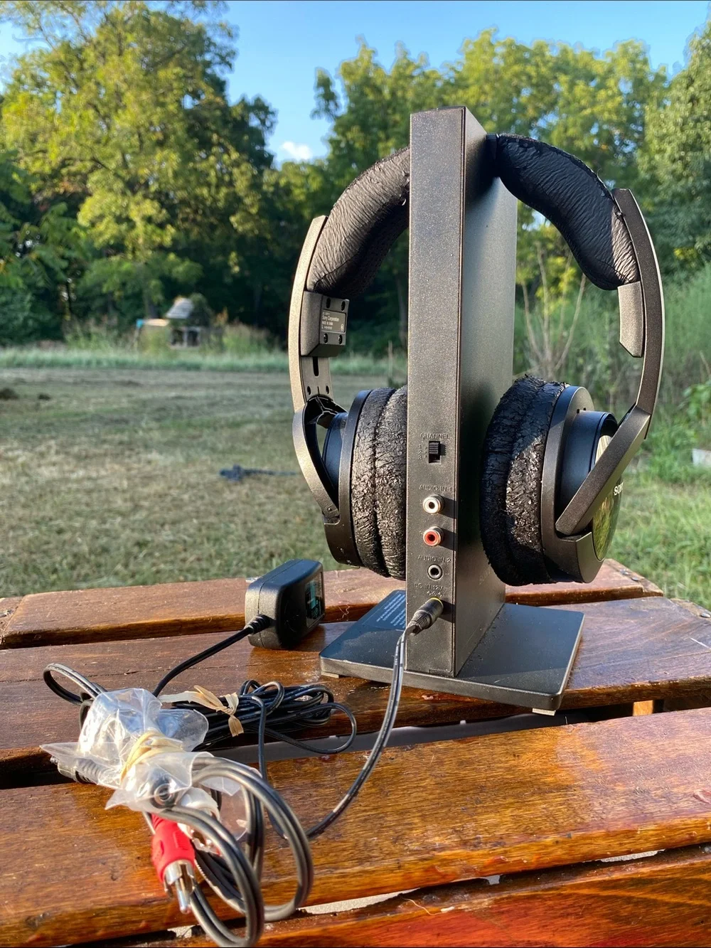 Sony MDR-RF985RK Wireless Over-Ear Headphones TMR Transmitter Charging Dock Test
